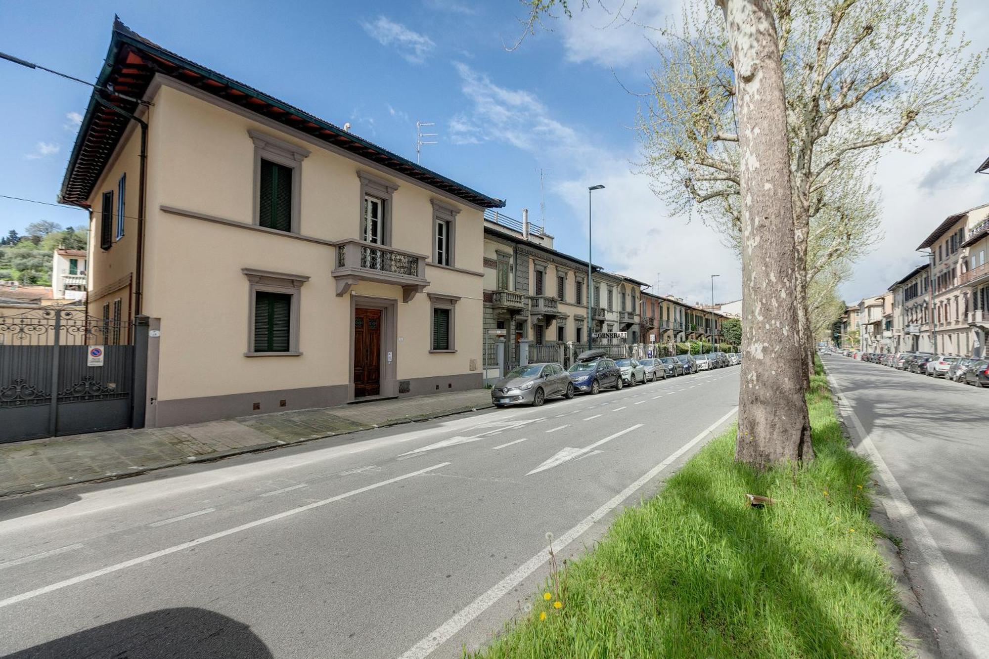 Bice & Krizia Apartments By Mamo Firenze Bagian luar foto